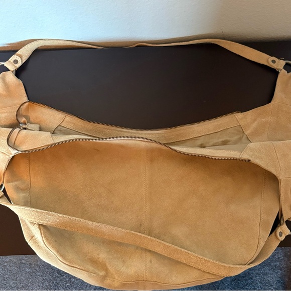 Free People Roma Tan Suede Tote Bag with Relaxed Silhouette - Picture 3 of 4